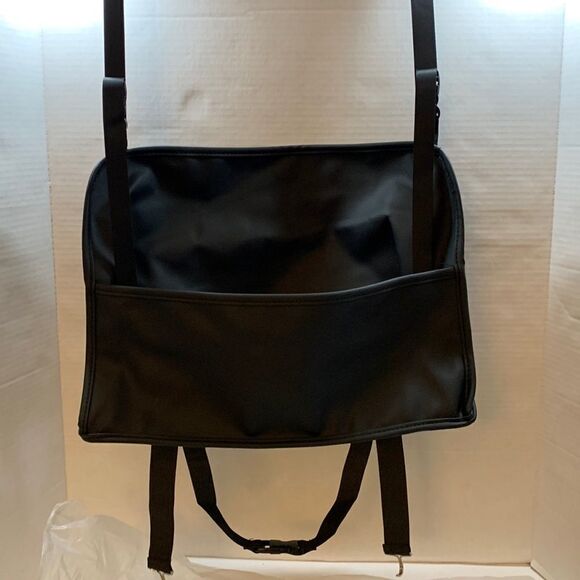 Car seat bag holder. Pocket to hold a large bag and hooks for Crossbody bags - Picture 1 of 8